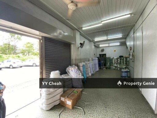 Ipoh Town 二奶巷 2 Storey End Lot Shop for Sale 20x100 For Sale, Freehold