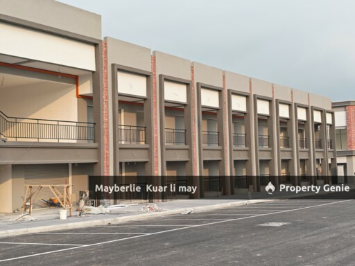 Village Square Gamuda Gardens Rm6.5k G/F Shop For Rent