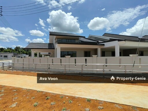 Brand New Single Storey Corner 8th Mile Matang