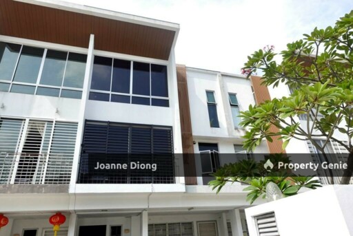 Cascadia Lake Vista Puchong
