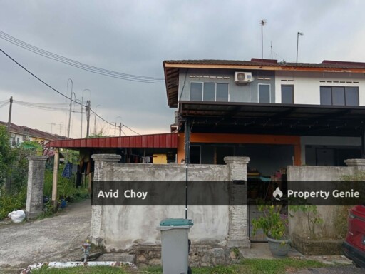 Kota masai, medium cost terrace house corner lot(renovated unit)(can full loan)