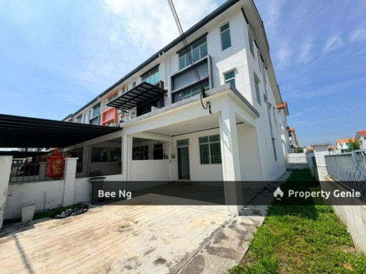 Cassia @ Pulai Mutiara 2.5 Storey Terrace End Lot With Land