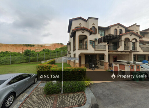 3 Storey End Lot Terrace @ Sabadell, Diamond City {Save RM 202,000}