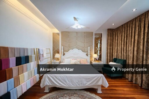 Freehold, Renovated & Partially Furnished | Double Storey Bungalow Saujana Villa, Kajang