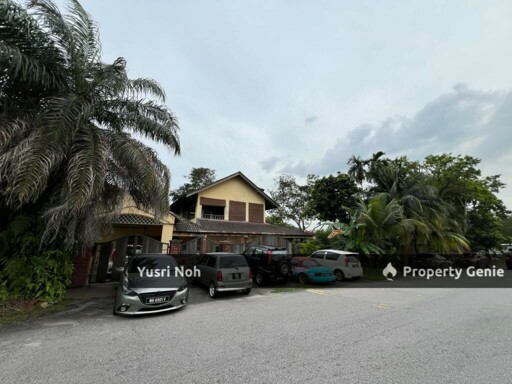 Cornerlot 1.5 Storey USJ 3 Subang Jaya - Huge Land