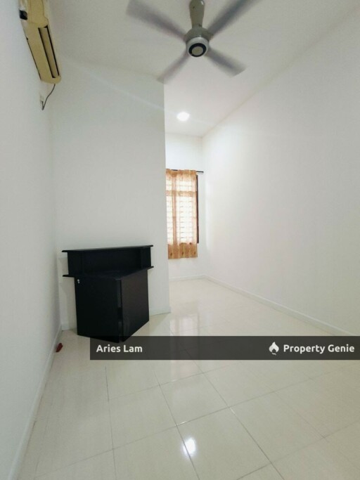 Big Size Double Storey Terrace House @ Kempas Utama /Near Setia Tropika /Impian Emas
