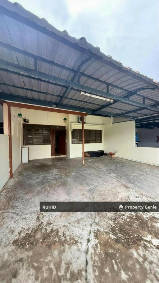 Freehold Single Storey Terrace House at Taman Perling For Sale