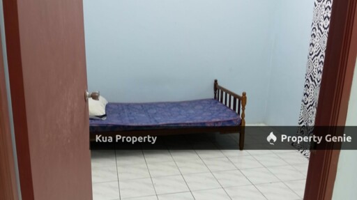 Single Storey Corner Terrace House For Sale! Located at Matang Jaya