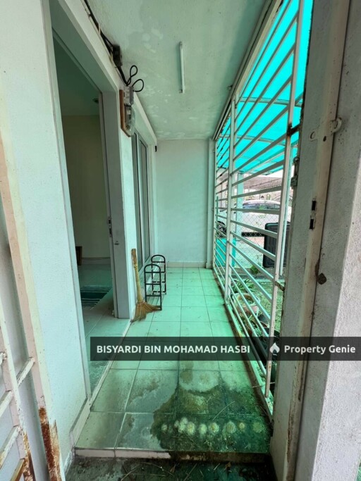 SINGLE STOREY TERRACE TIMUR ENSTEK, BANDAR BARU ENSTEK, NILAI .