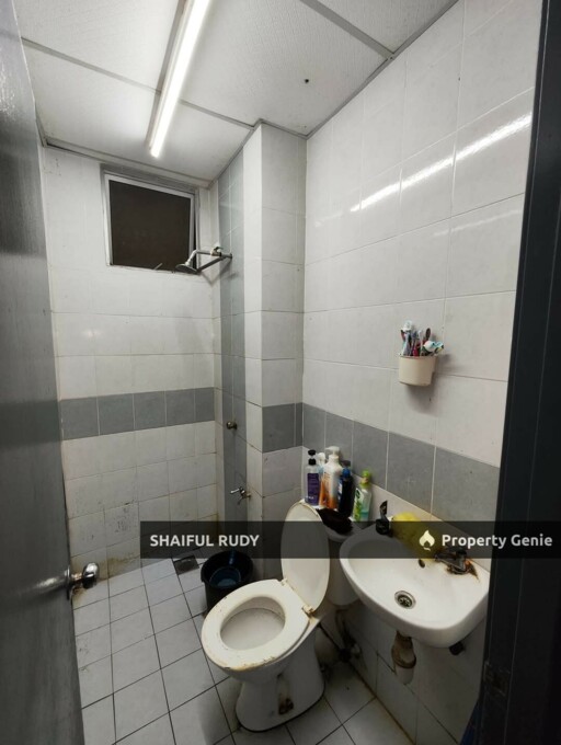 WANT TO SALE. APARTMENT 162 RESIDENSI, KM 12 JALAN IPOH RAWANG, 68100 BATU CAVES, SELANGOR