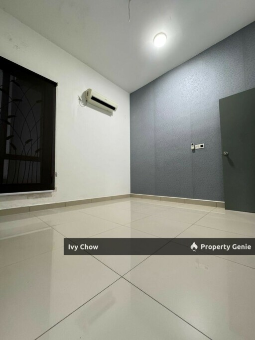 Taman Seri Austin Cluster house for rent