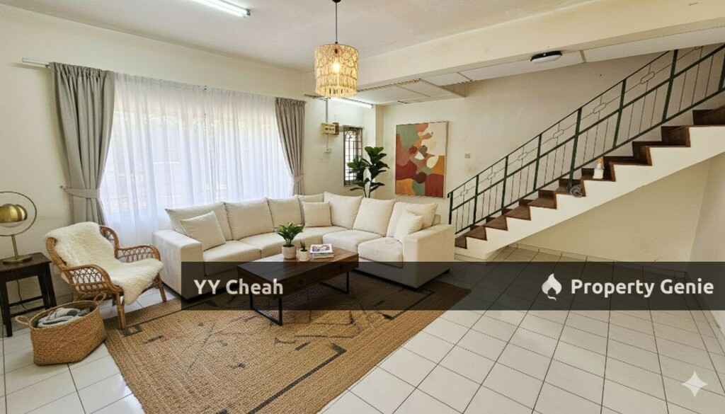 Bercham ipoh, near Sunway. Facing Empty Land, Double Storey Inter-Corner