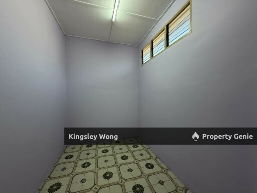 Bercham Taman Ramai Single Storey Terrace House Basic Condition Near Schools light industry area
