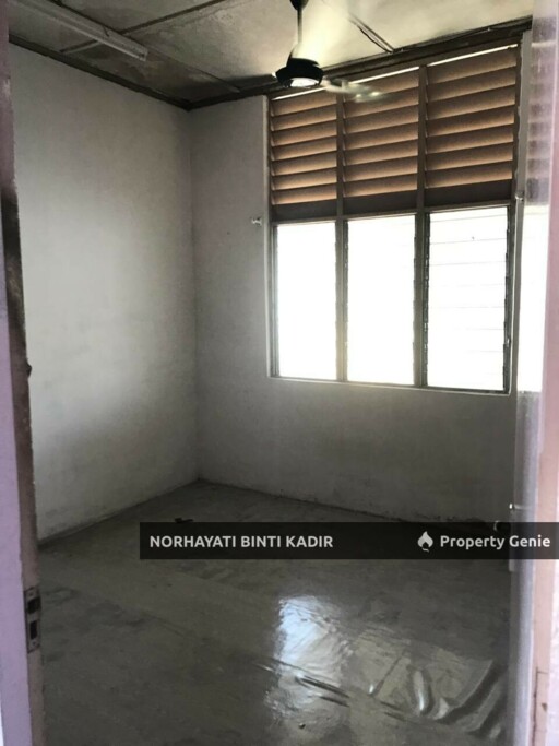 RUMAH SESEBUAH TAMAN BALOK BARU KUANTAN UNTUK DIJUAL