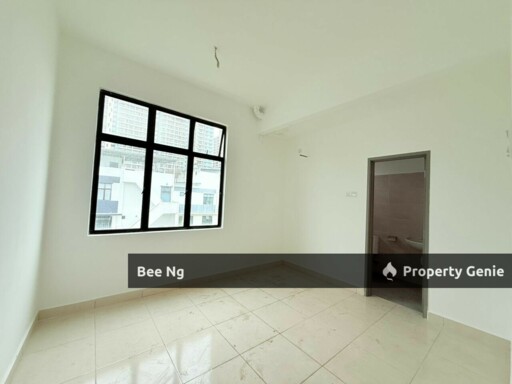 Jade Residence @ Taman Mutiara Mas/Big Corner/3storey Cluster