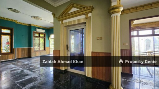 3 Storey Bungalow Ttdi Hill With Swimming Pool And Waterfall Features