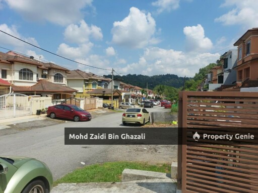 Fully furnished 3 storey terrace