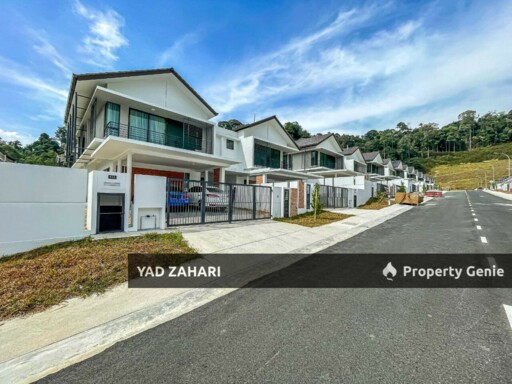 GreenHill Park, Seksyen U10 Shah Alam | 2-Storey Semi-D 5 Bedrooms | RM890K - Gated Guarded & Well Maintained
