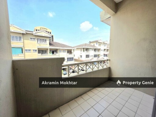 Duplex Townhouse Sri Mahligai , Seksyen 9, Shah Alam (Renovated)