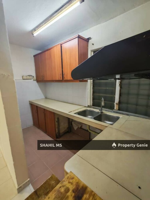 PETALING JAYA SELANGOR || PANGSAPURI DELIMA || TINGKAT SATU, 635 SQFT || BUMI LOT || LEASEHOLD || RM220,000 || (*sp2511-0123)