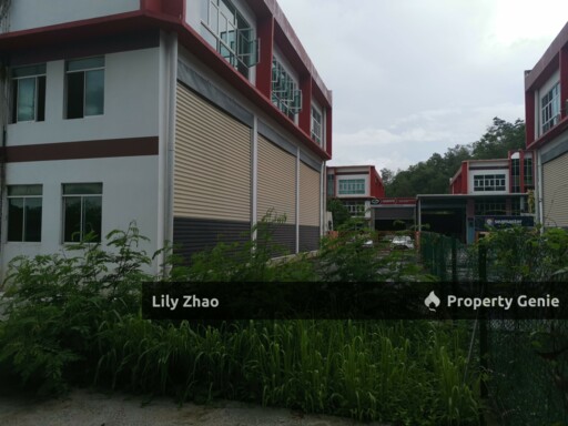 2 Storey Semi Detached Warehouse / Showroom / Office for Sale, 2,400 Sf, Golden Hill, Inanam