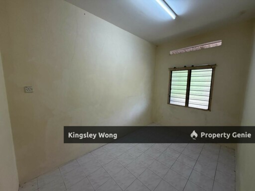 Taman Lintang Makmur Sungai Siput Near Kanthan Chemor Single Storey Terrace House Full Loan Available