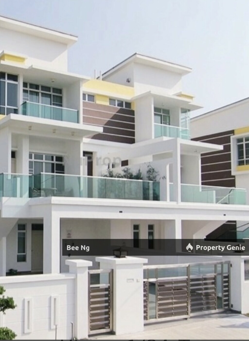 Taman Kempas Utama 2.5 storey cluster