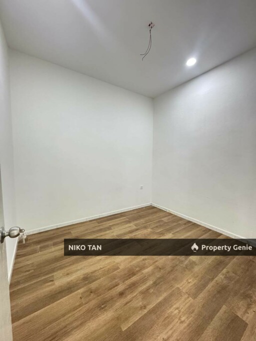 Jalan Santalia Single Storey with Unblock View For Sale