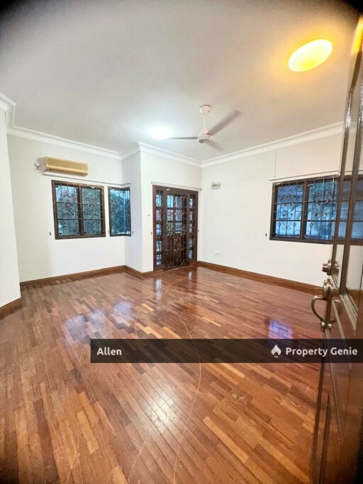 FOR RENT: Expansive Corner Terrace House Facing Park @ Taman Mutiara Rini