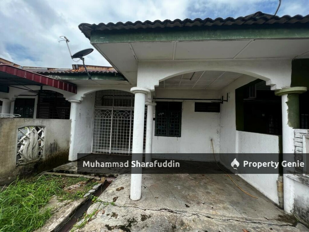 SINGLE STOREY TERRACE CHENDOR MAKMUR,BALOK KUANTAN.