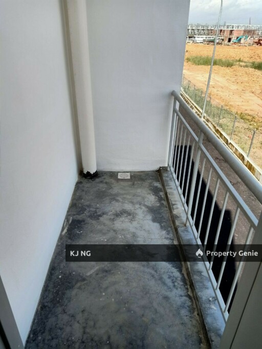 UDA UTAMA CORNER SHOP FOR SALE         K J 018 784 1188