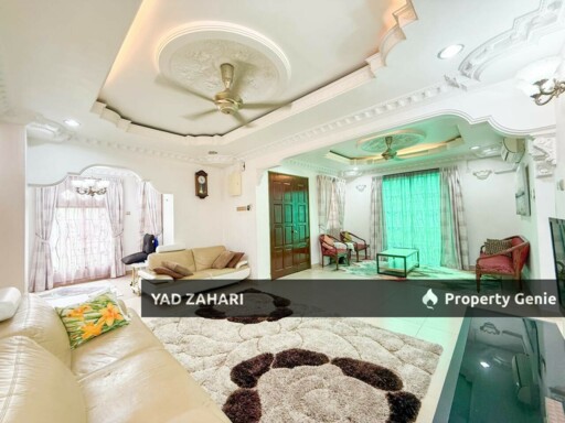 D'Kayangan, Seksyen 30, Shah Alam | 2.5 Storey Semi D Cluster 6 Bedrooms | RM1.39M - Fully Reno, Gated Guarded and Extended Front Side