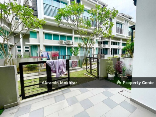Freehold & Fully Renovated | 3 Storey Terrace House Tiara South, Semenyih