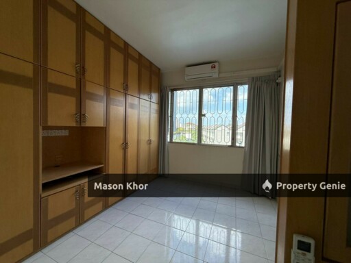N-PARK CONDOMINIUM 700sf LOW FLOOR POOL VIEW FULLY RENOVATED BATU UBAN