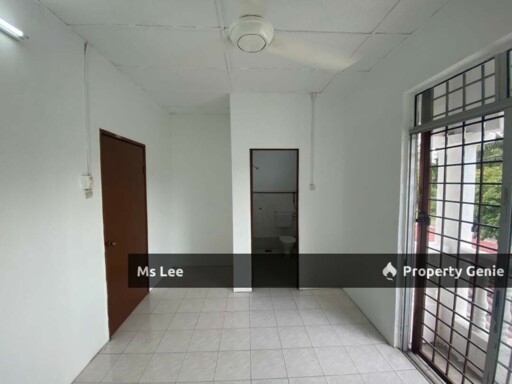 2 Storey house-Bandar Armada Putra @ Pulau Indah,Port Klang-Ready 30/9