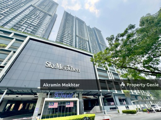 Corner Unit, Partially Furnished & 1 Covered Parking | SkyMeridien Residence, Sentul