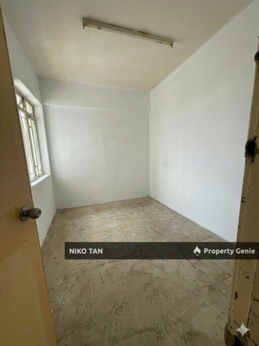 [RENOVATED]Shop Apartment Taman Sri Yaacob Skudai For Sale