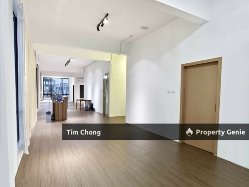 JB Crest Austin Shop For Rent