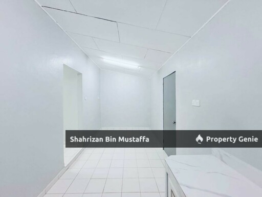 International Lot, End Lot, Taman Flora Heights, Pasir Gudang, Johor