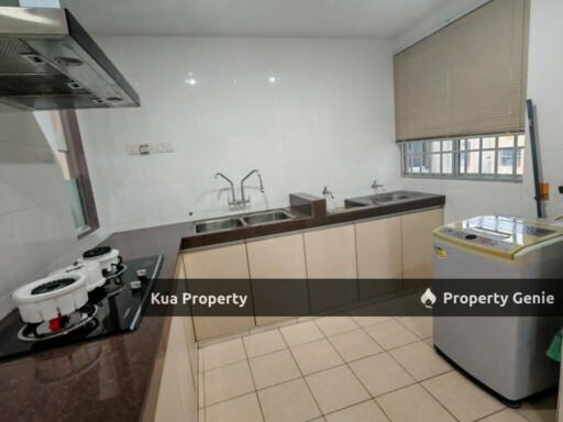 For Sale! Country Hill Apartment at Jalan Stephen Yong