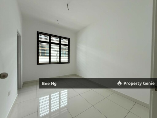 Rini Home 7 / Mutiara Rini / 2 Storey Terrace / Below Market Price