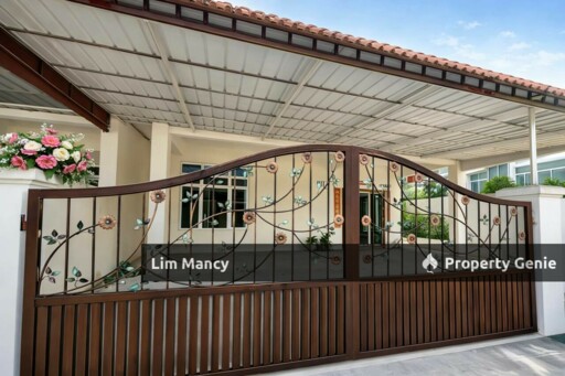 Taman Mutiara Rini Single Storey Terrace Corner House with Renovated and Extension