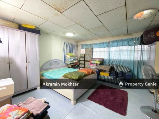 Fully Renovated | Double Storey Semi- D  Jalan Siakap Seksyen 17 Shah Alam .