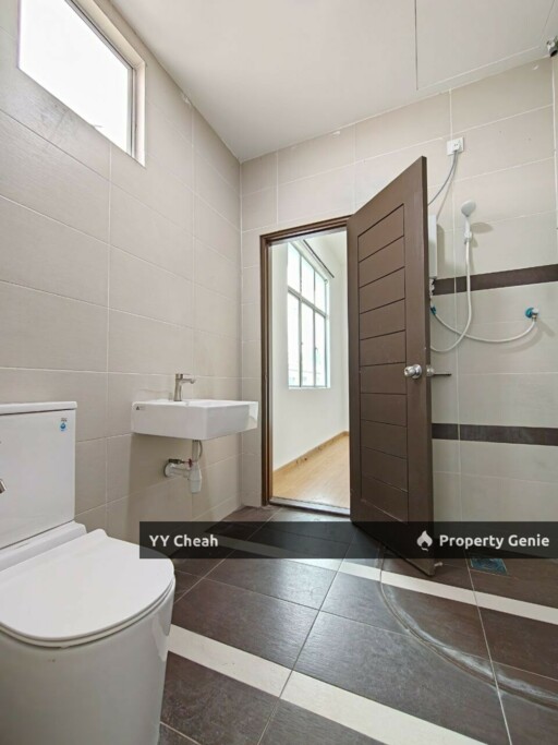 Meru Desa Park @ The Sierra Double Storey Superlink For Sale Good Condition Great Location, Freehold