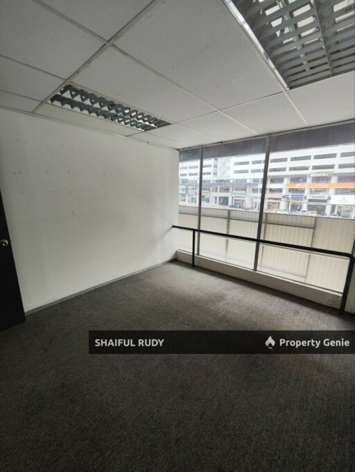 Want to let. Shop Office in Bandar Country Homes Rawang