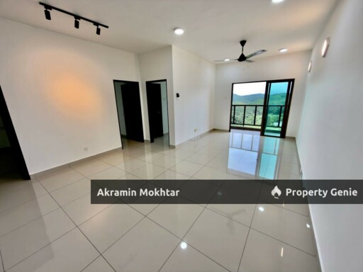 Freehold, Corner Unit & 2 Parking | Residensi Zamrud Kajang 2, Kajang Selangor .