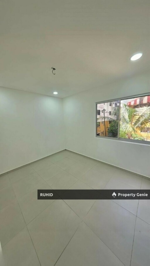 Selesa Jaya, Skudai 2R1B Freehold Flat | Fully Renovated