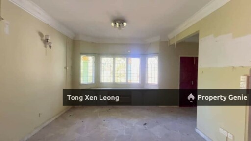 Freehold Below Value 100k Double Storey Corner Lot For Sale @ Cheng