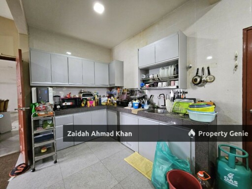 Exclusive Bungalow Seksyen 9 Shah ALam With Spacious Garden Hot Prime Area For Sale