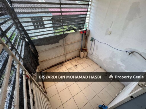 SINGLE STOREY TERRACE TIMUR ENSTEK, BANDAR BARU ENSTEK, NILAI .
